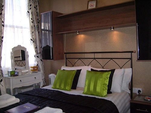 Langdon Villa Guest House Tenby Kültér fotó