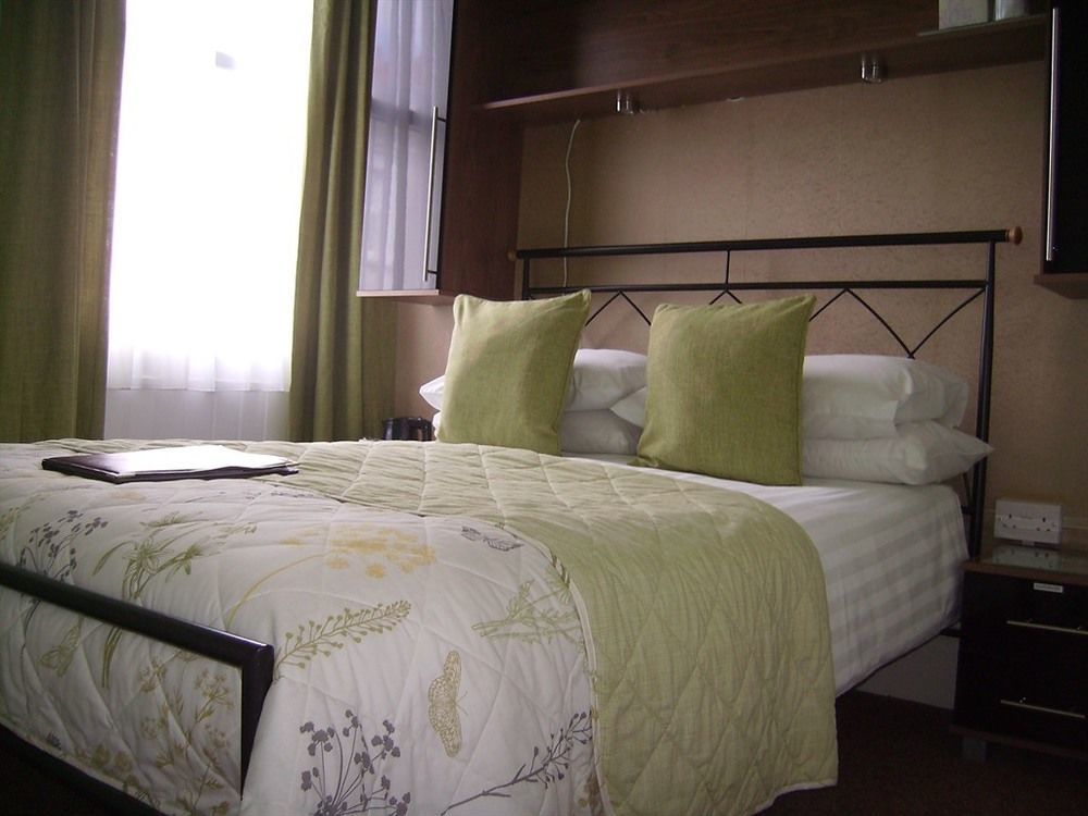 Langdon Villa Guest House Tenby Kültér fotó